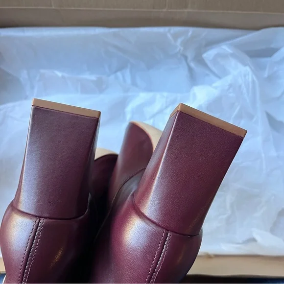 Reformation River knee high boots in ruby  Sz 7.5 new in box - Picture 13 of 16